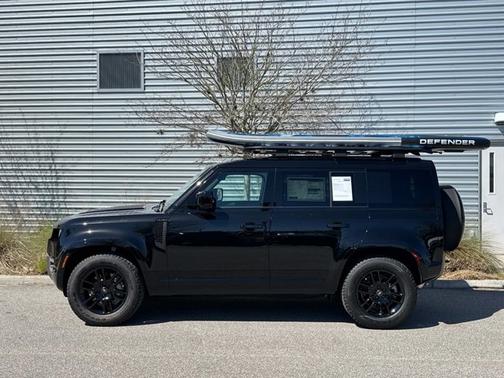2025 Land Rover Defender X-Dynamic SE