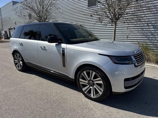 2024 Land Rover Range Rover SV
