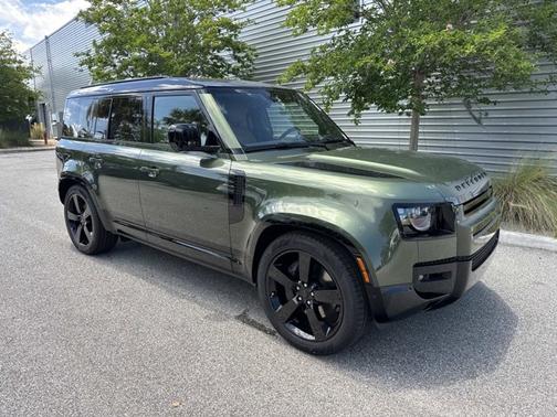 Woolstone Green Metallic 2026 Land Rover Defender X-Dynamic SE