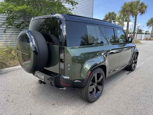Woolstone Green Metallic 2026 Land Rover Defender X-Dynamic SE