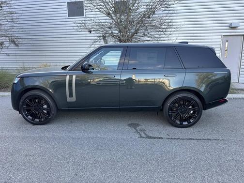 2026 Land Rover Range Rover SE