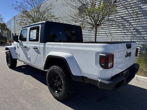 2021 Jeep Gladiator Willys
