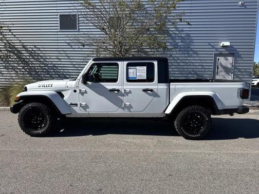 2021 Jeep Gladiator Willys