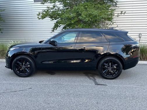 Santorini Black Metallic 2026 Land Rover Range Rover Velar Dynamic SE