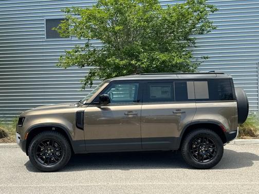 2025 Land Rover Defender S