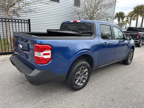 2023 Ford Maverick XL