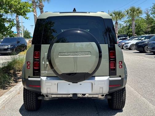 2025 Land Rover Defender S