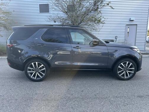 2024 Land Rover Discovery Dynamic SE