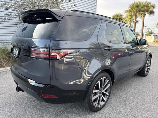 2024 Land Rover Discovery Dynamic SE