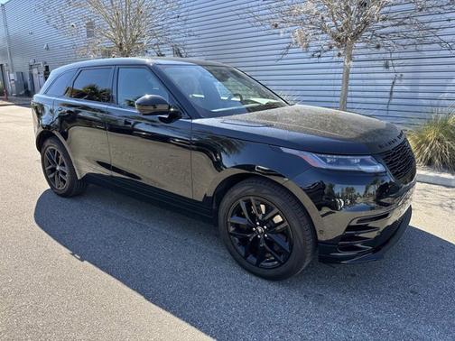 2026 Land Rover Range Rover Velar Dynamic SE