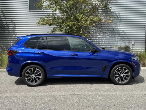 2025 BMW X5 M60i