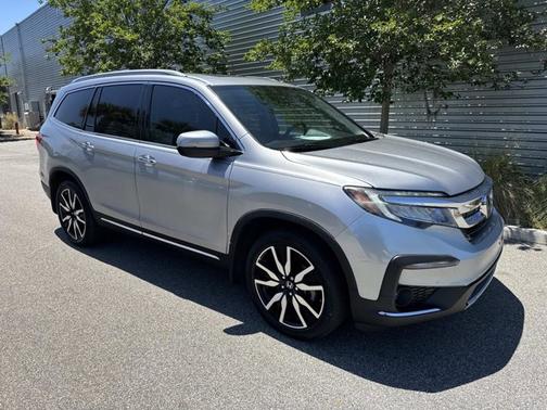 Silver Metallic 2021 Honda Pilot Touring 7-Passenger