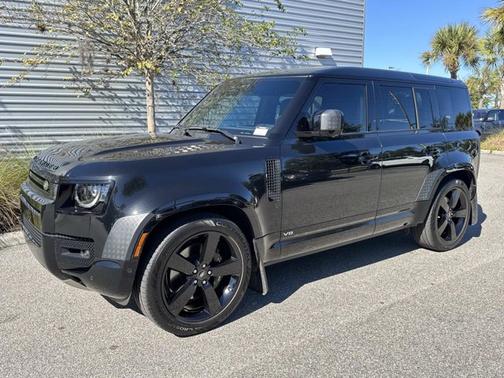 2024 Land Rover Defender V8