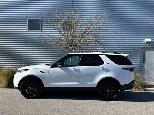 2025 Land Rover Discovery S