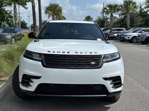 2026 Land Rover Range Rover Velar Dynamic SE