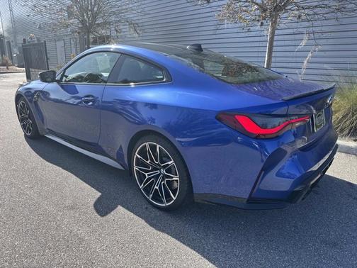 2023 BMW M4 Base (M6)