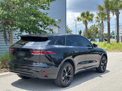 2024 Jaguar F-PACE R-Dynamic S
