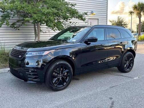 2026 Land Rover Range Rover Velar Dynamic SE