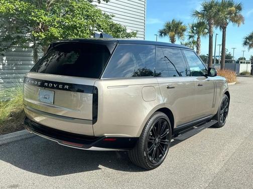 2025 Land Rover Range Rover SE