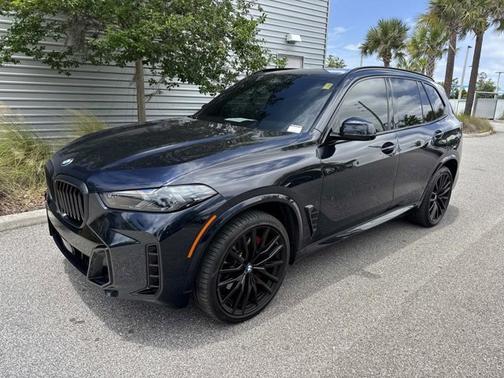 Carbon Black Metallic 2025 BMW X5 xDrive40i