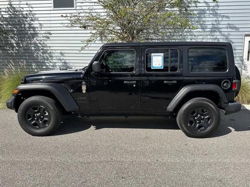 2022 Jeep Wrangler Unlimited Sport