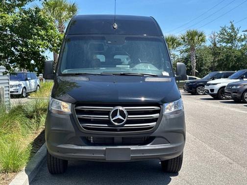 2024 Mercedes-Benz Sprinter 2500 Passenger 170 WB