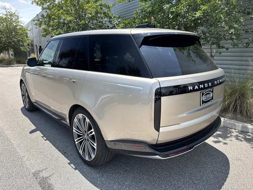 Sunset Gold SV Bespoke Ultra Metallic Gloss 2025 Land Rover Range Rover Autobiography