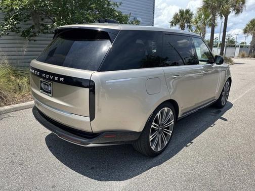 Sunset Gold SV Bespoke Ultra Metallic Gloss 2025 Land Rover Range Rover Autobiography