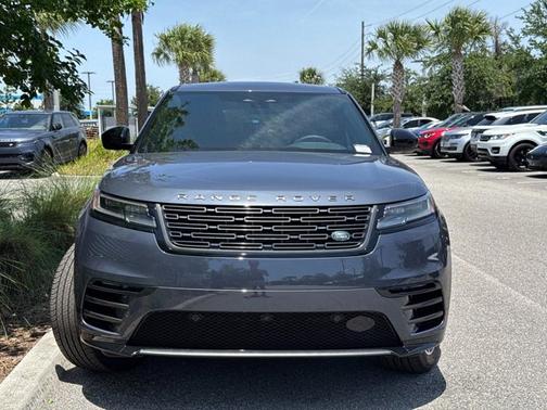 2026 Land Rover Range Rover Velar Dynamic SE