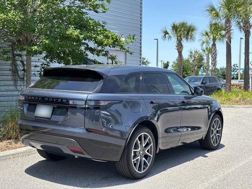 2026 Land Rover Range Rover Velar Dynamic SE