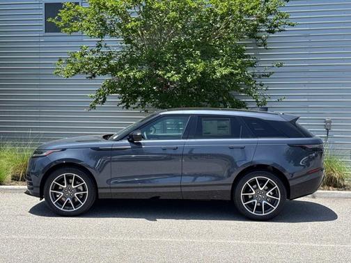 2026 Land Rover Range Rover Velar Dynamic SE