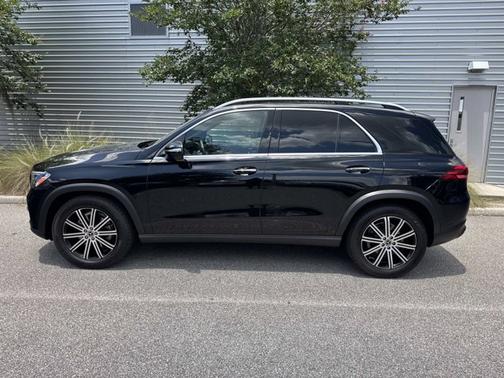 Black 2025 Mercedes-Benz GLE 350 Base