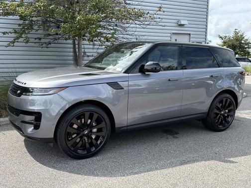 2025 Land Rover Range Rover Sport SE