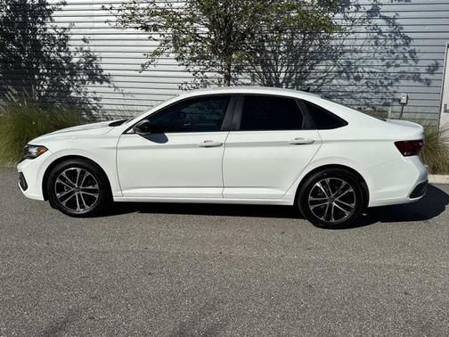 2024 Volkswagen Jetta Sport