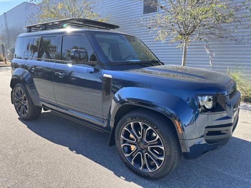 2026 Land Rover Defender OCTA