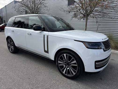 2026 Land Rover Range Rover SE