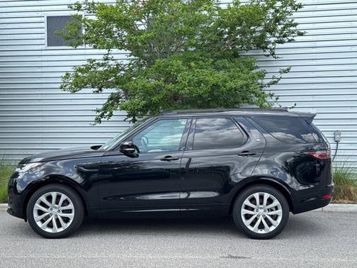 2024 Land Rover Discovery Dynamic SE