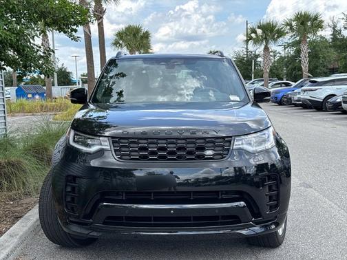 2024 Land Rover Discovery Dynamic SE