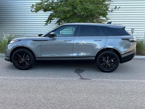 2026 Land Rover Range Rover Velar Dynamic SE
