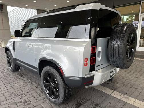 2023 Land Rover Defender S