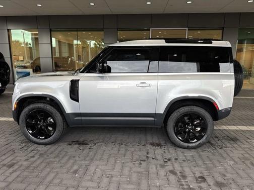 2023 Land Rover Defender S