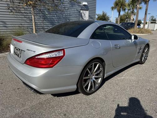 2015 Mercedes-Benz SL-Class SL63 AMG