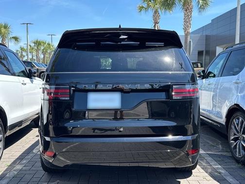 2025 Land Rover Discovery Dynamic SE