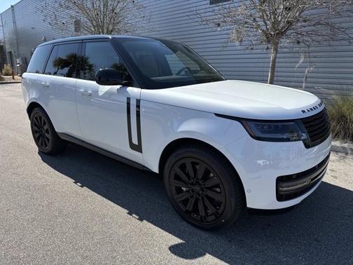 2026 Land Rover Range Rover SE