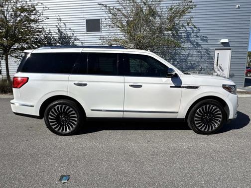 2019 Lincoln Navigator Black Label