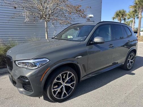 2022 BMW X5 M50i