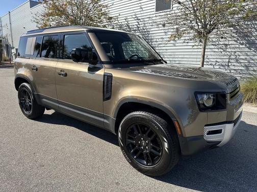 2025 Land Rover Defender S