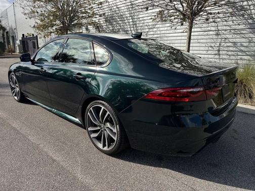 2024 Jaguar XF R-Dynamic SE