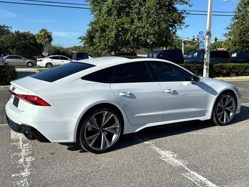 2021 Audi RS 7 4.0T (Tiptronic)