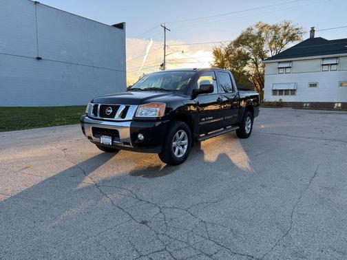 2014 Nissan Titan SV